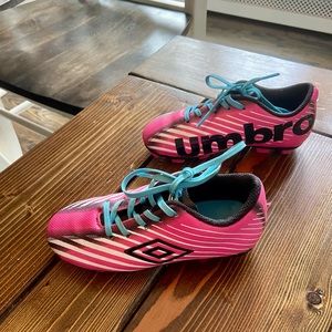 Umbro Soccer Outdoor Cleats